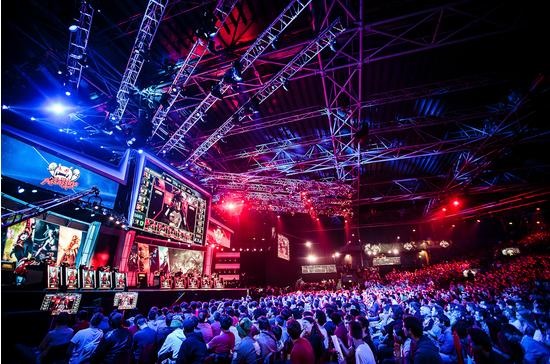 Faker三冠王之路：电竞英雄S系列赛冠军之路再启航